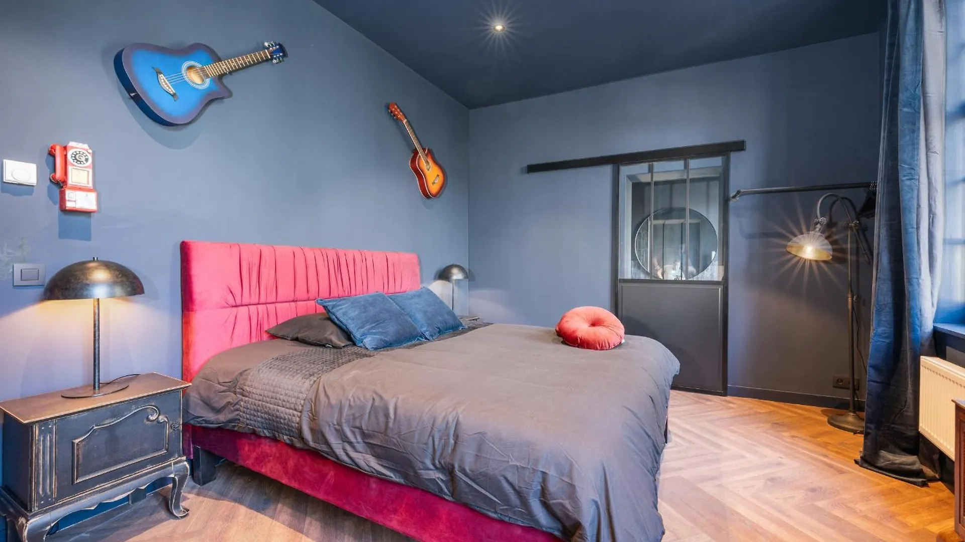 The Music Suites Bruges Guest house
